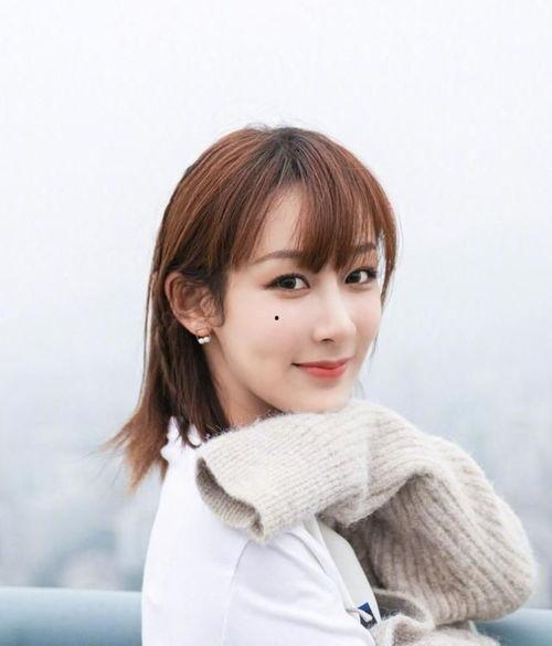 杨紫吃瓜爆料最新图片,现场直击还原事件真相 第2张 杨紫吃瓜爆料最新图片,现场直击还原事件真相 第2张